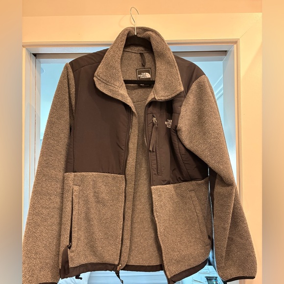 The North Face Jackets & Blazers - North face fleece- grey- women’s large